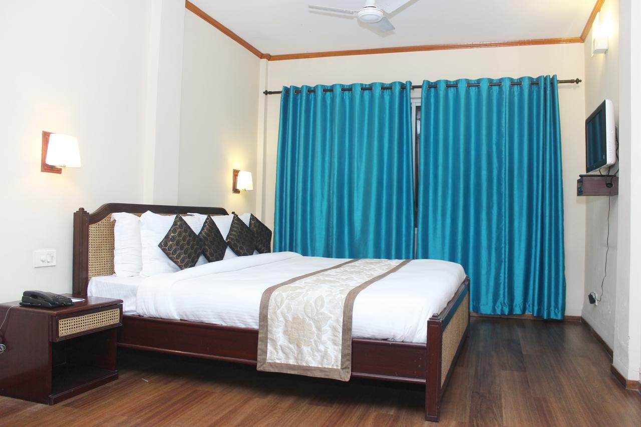 Landmark Hotels Guwahati Eksteriør bilde